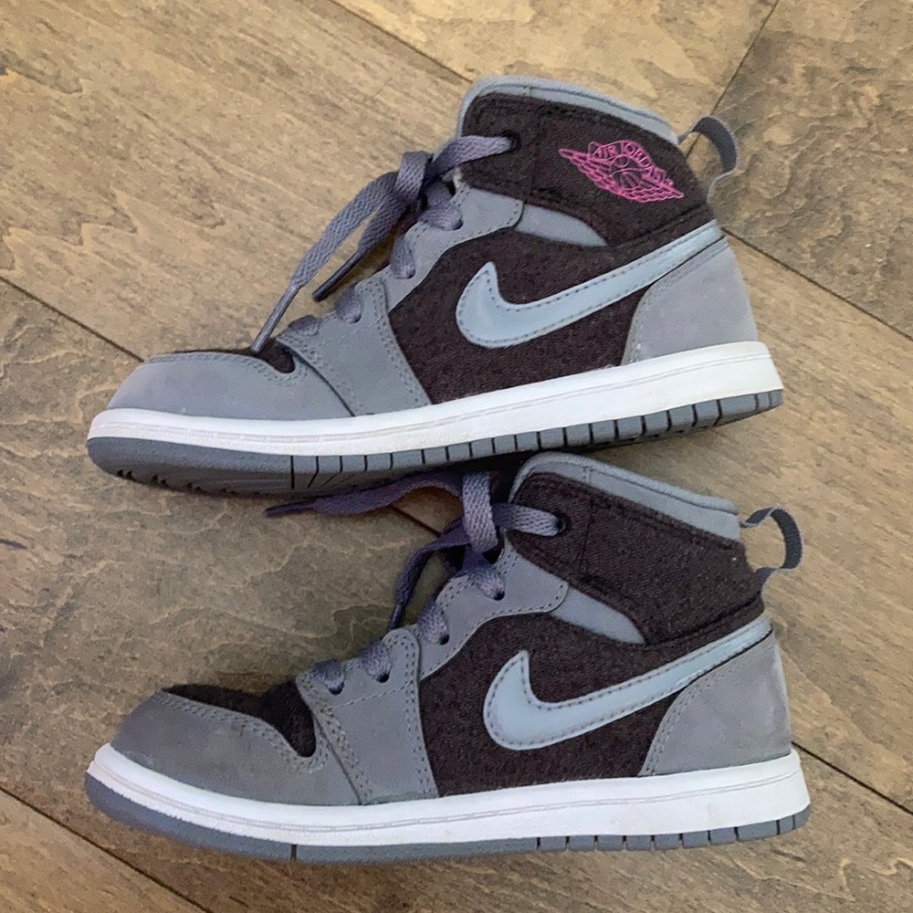 Air Jordan size 10 toddler